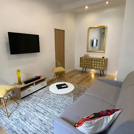 Peaceful Centre Apt- 5b Soleau-stayinantibes